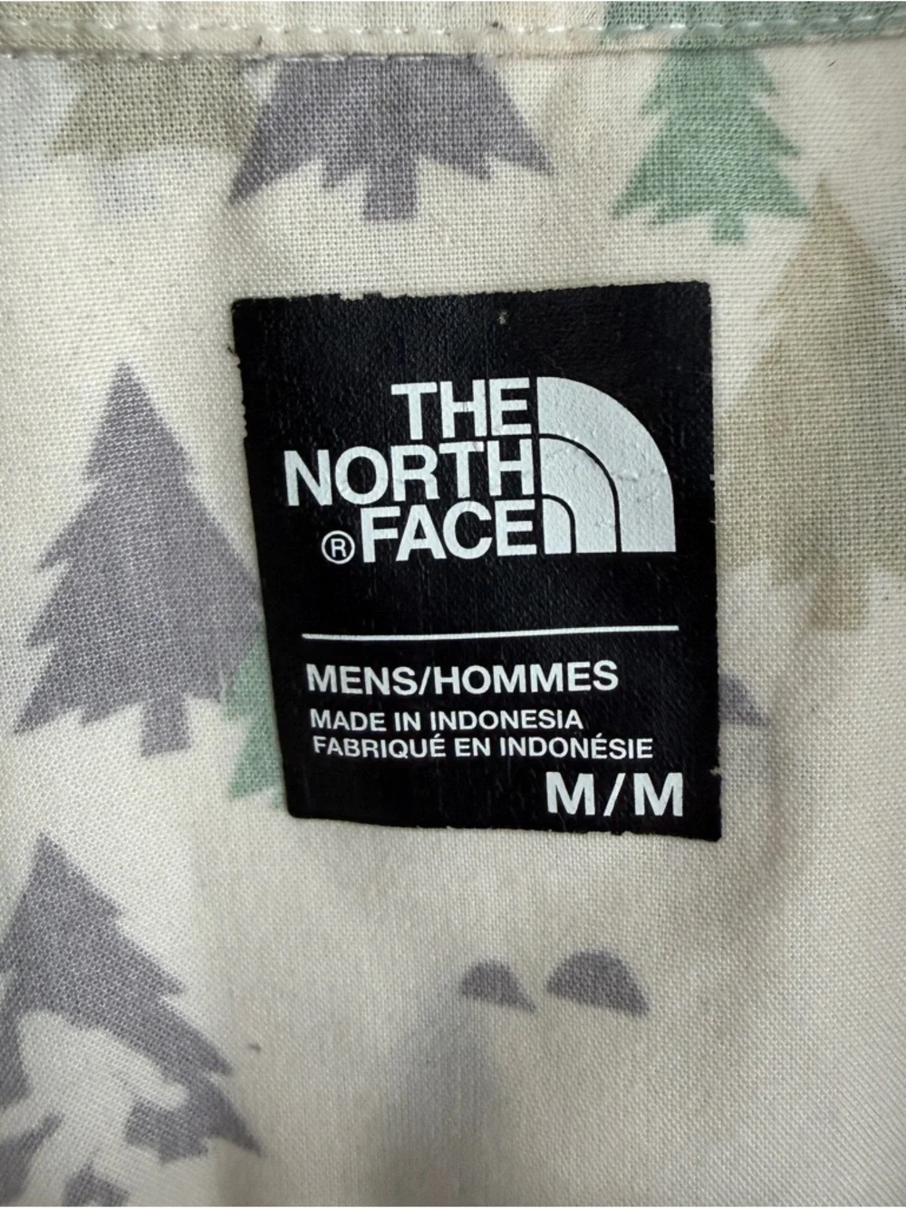 The North‎ Face Pursuit multicolor tree button up size medium
